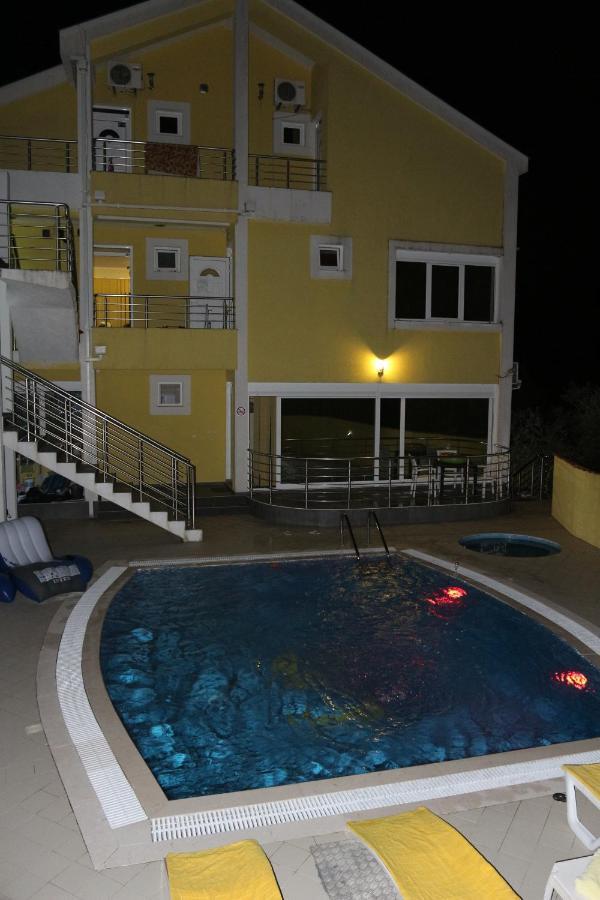 Crypto Villa G Herceg Novi Buitenkant foto