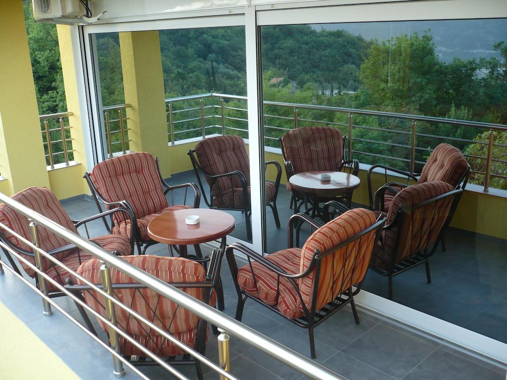 Crypto Villa G Herceg Novi Buitenkant foto