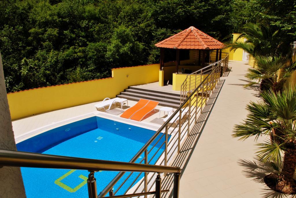 Crypto Villa G Herceg Novi Buitenkant foto