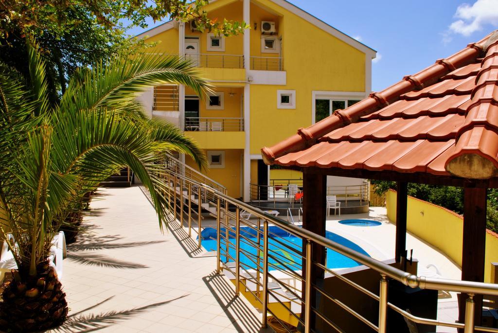 Crypto Villa G Herceg Novi Buitenkant foto
